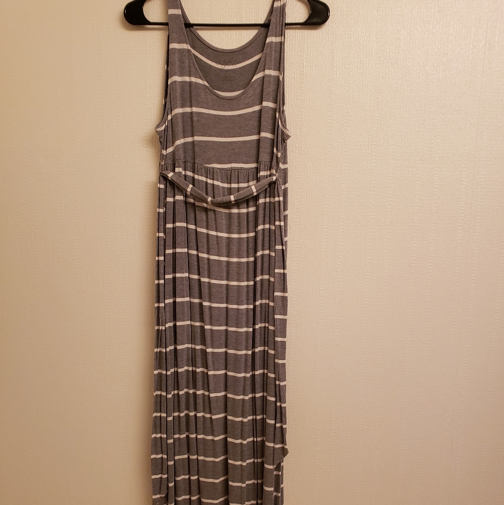 A:glow white and grey striped maternity dress